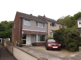 3 bedroom Semi-Detached for sale